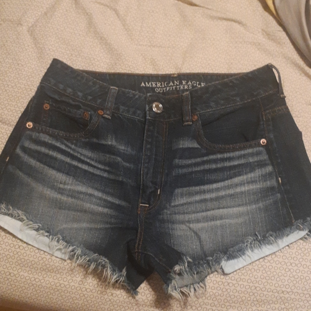 AMERICAN EAGLE HI-RISE FESTIVAL SHORTS